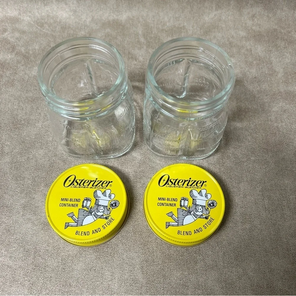 Set of (2) Osterizer Blend and Store Mini-Blend Containers Jars 8 oz
